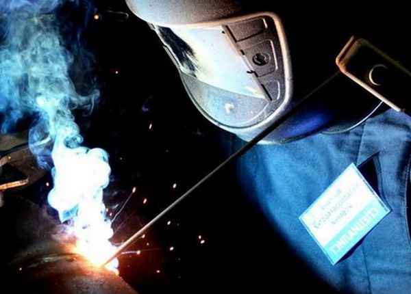 Що робити, якщо болять очі від зварювання